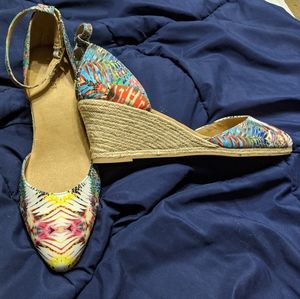 Nine West tropical wedged heels